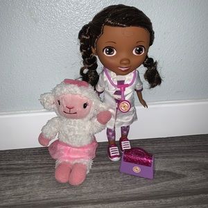 Doc McStuffins and Lambie
